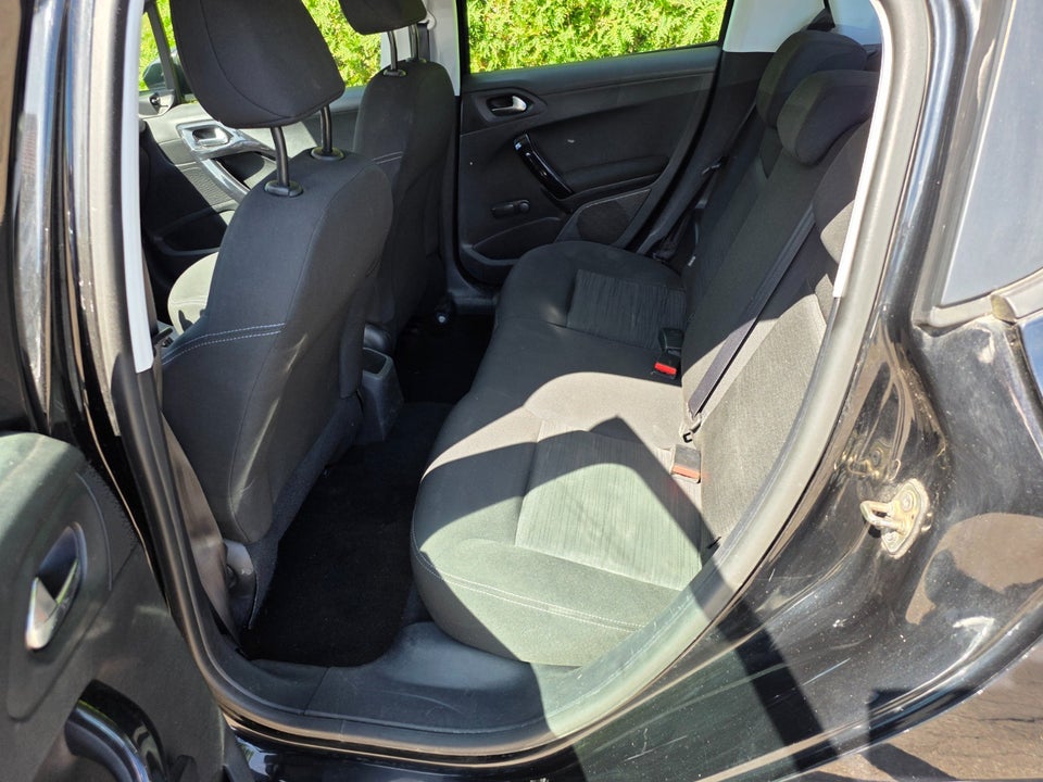 Peugeot 208 1,0 VTi Access Air 5d