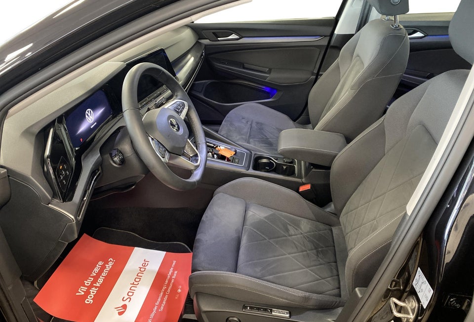 VW Golf VIII 1,5 eTSi 150 Style DSG 5d