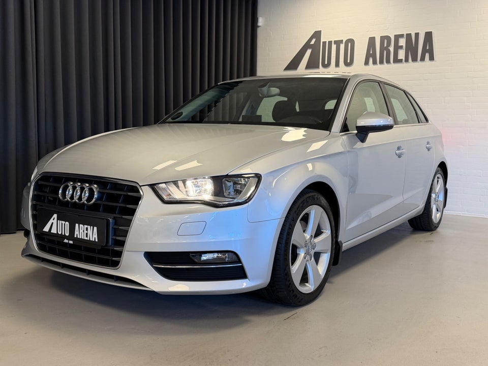 Audi A3 1,4 TFSi 122 Ambiente Sportback 5d