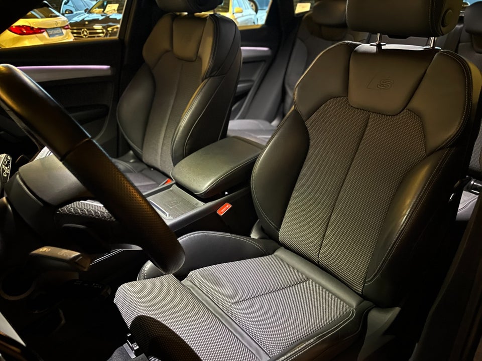 Audi Q5 50 TFSi e S-line quattro S-tr. 5d