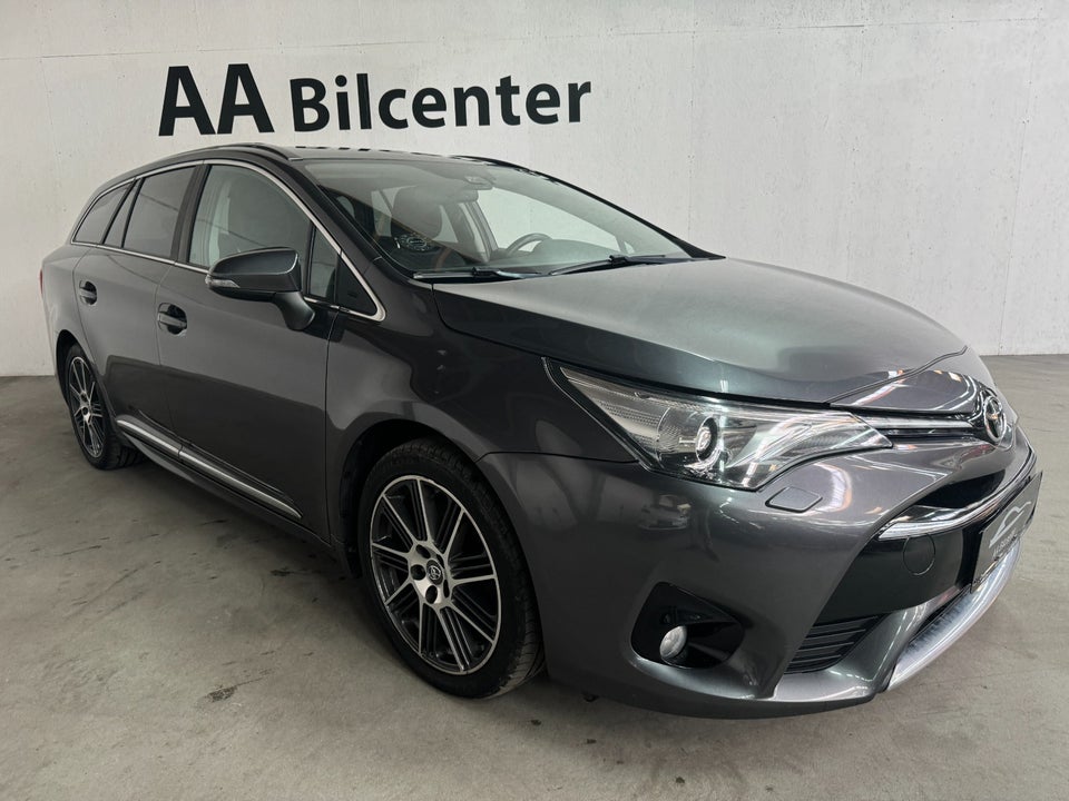 Toyota Avensis 2,0 D-4D T2 Premium Touring Sports 5d