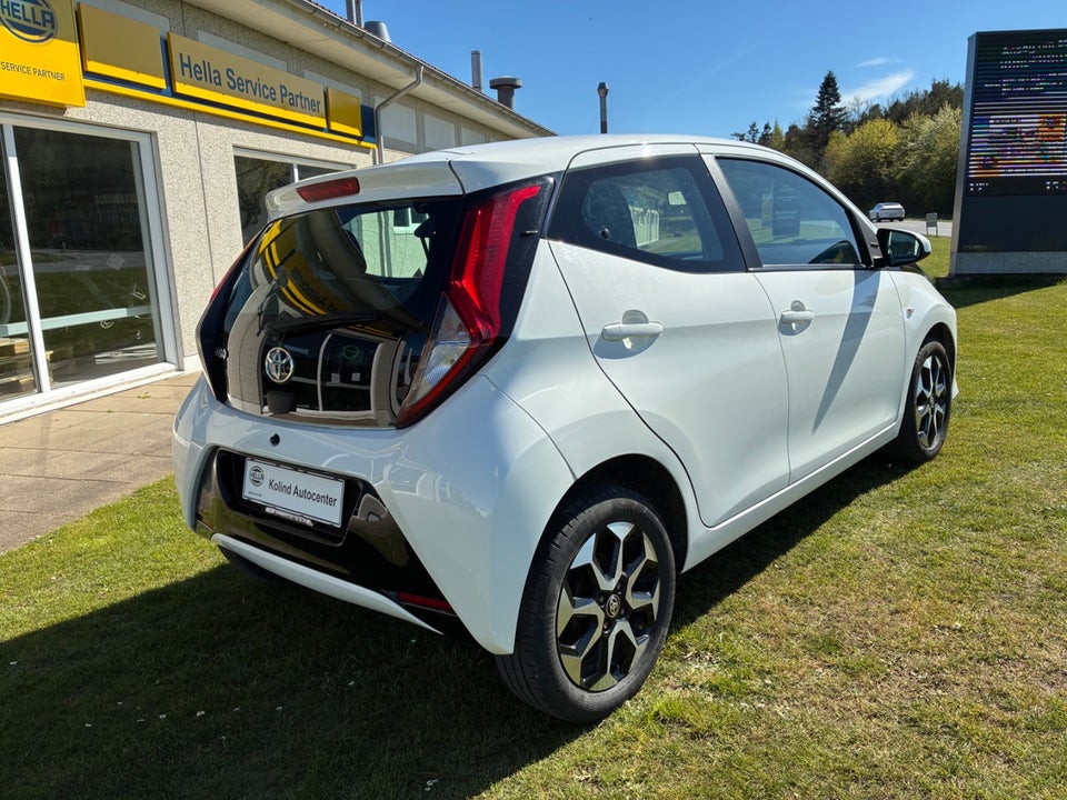 Toyota Aygo 1,0 VVT-i x-pression 5d