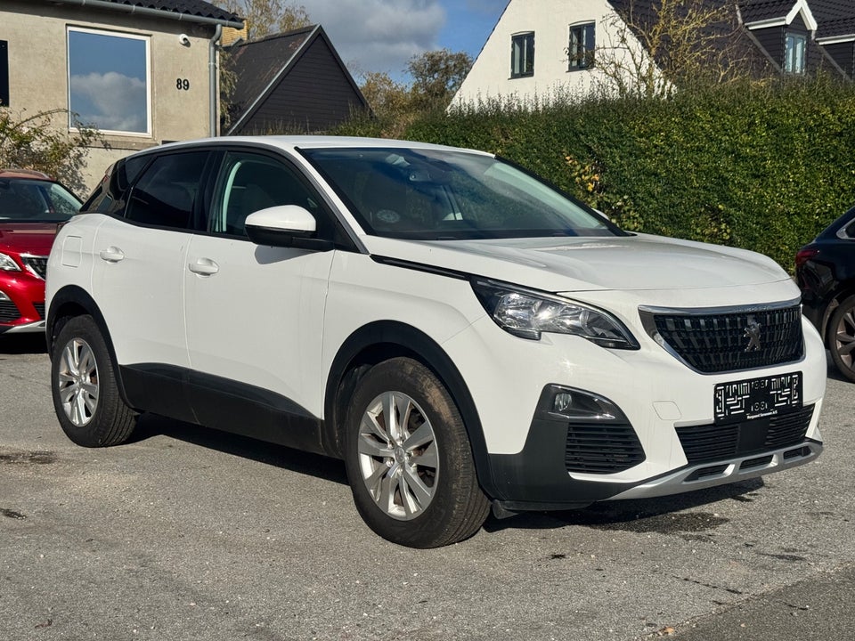 Peugeot 3008 1,2 e-THP 130 Active 5d