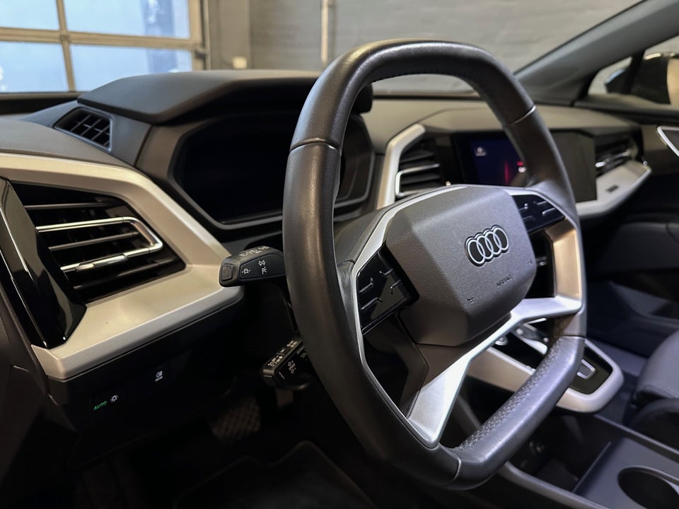 Audi Q4 e-tron 40 Advanced 5d
