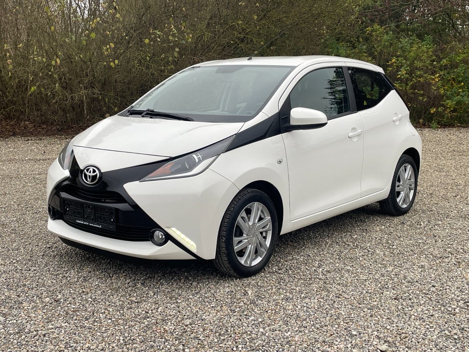 Toyota Aygo 1,0 VVT-i x-touch 5d