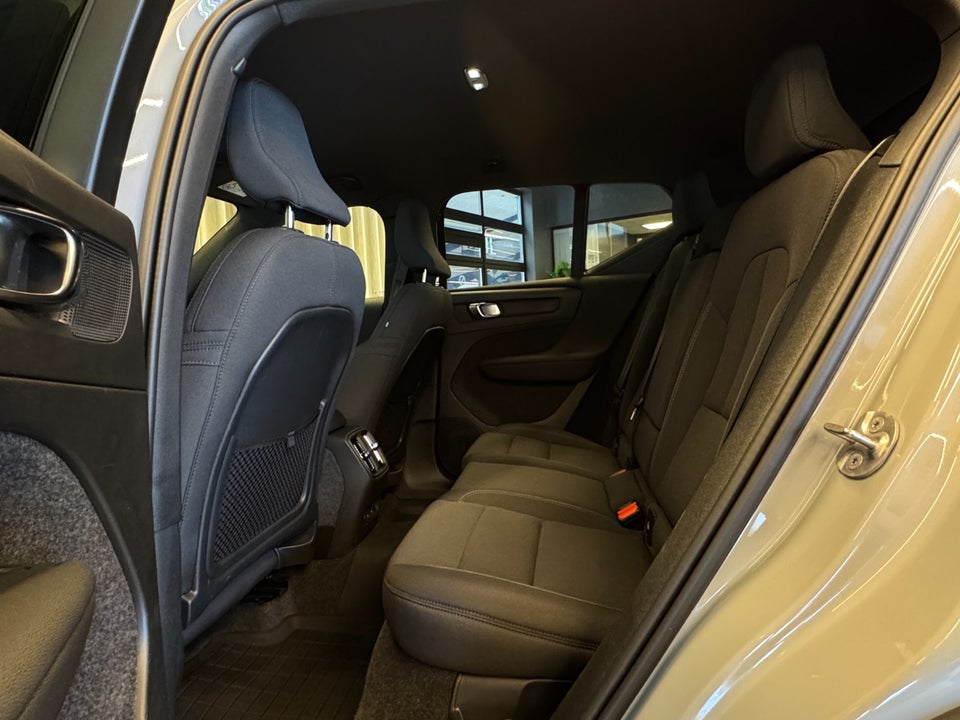 Volvo EX40 Extended Range Core 5d