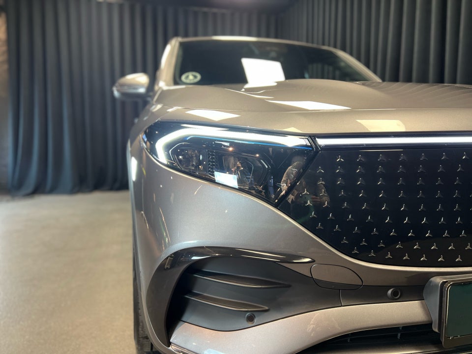 Mercedes EQB250+ AMG Line 5d