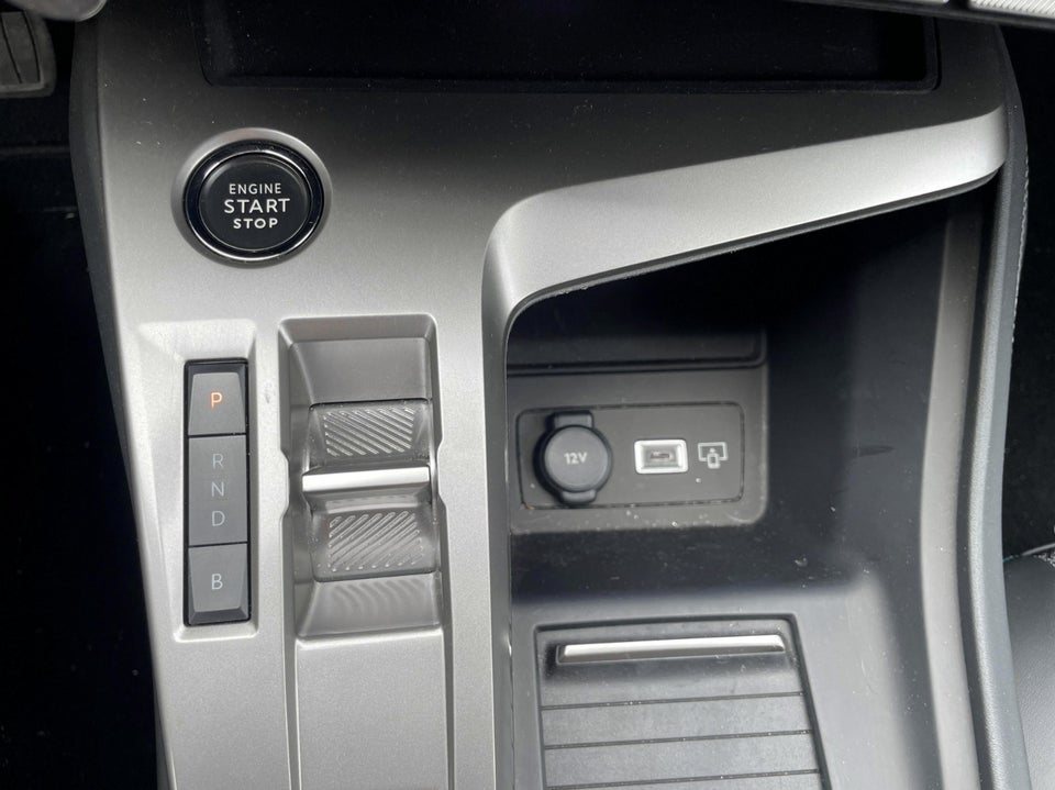 Peugeot 308 1,6 Hybrid First Selection SW EAT8 5d