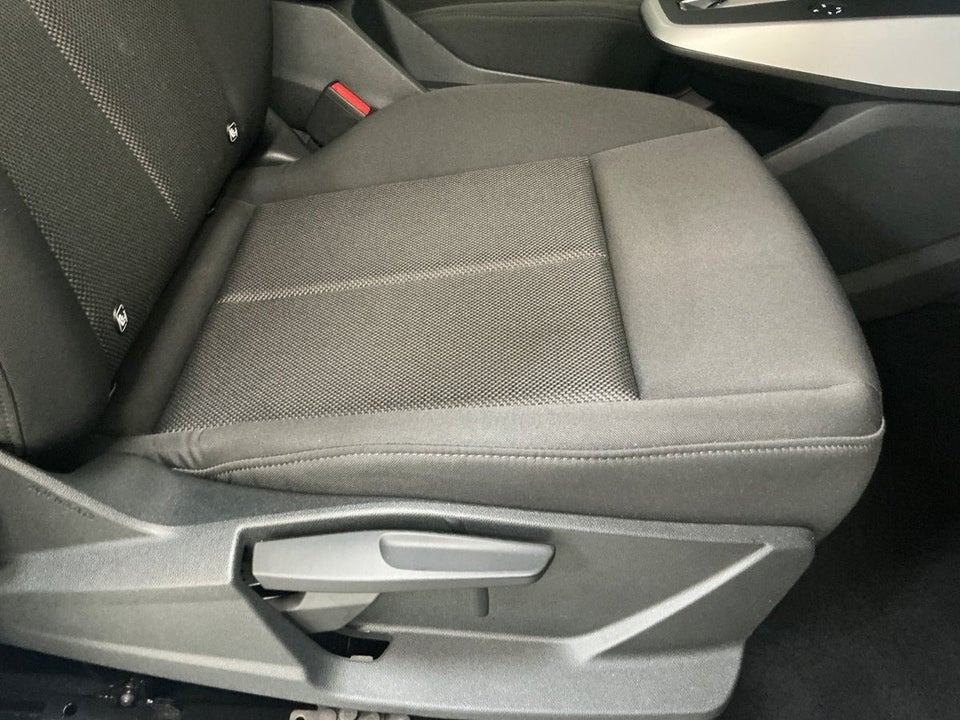 Audi Q4 e-tron 45 S-line 5d