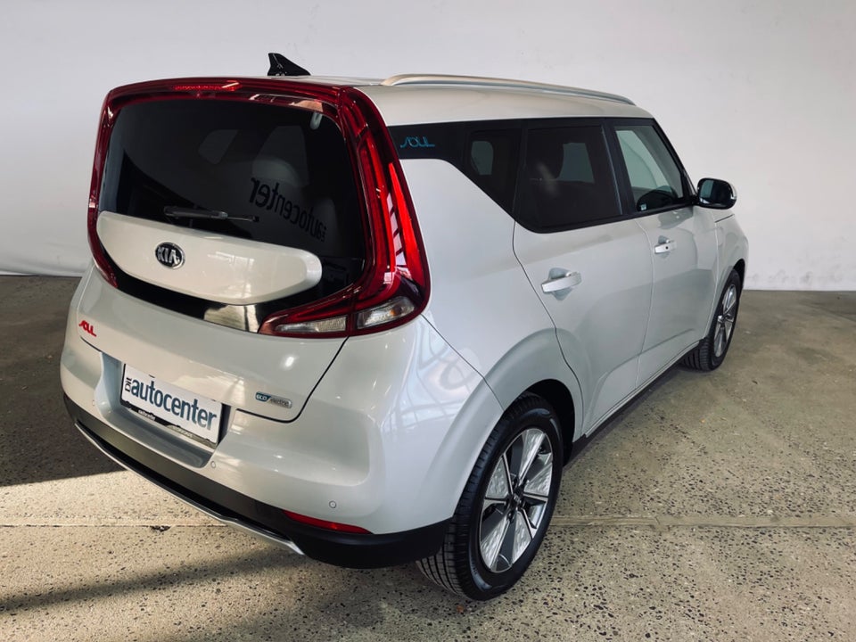 Kia e-Soul 64 Spirit 5d