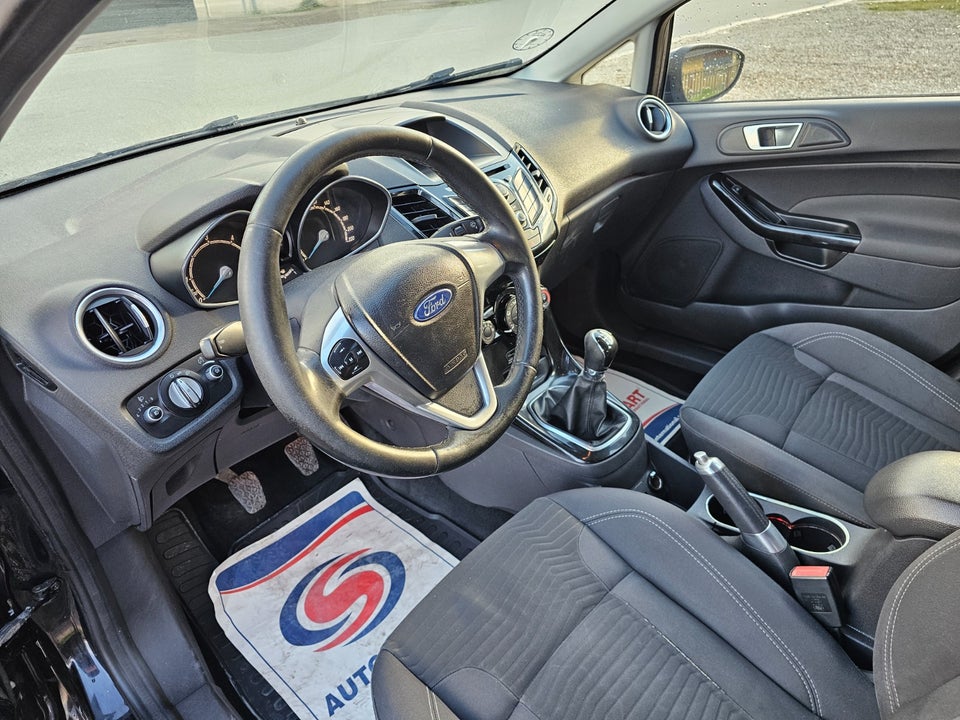 Ford Fiesta 1,6 TDCi 95 Titanium 5d