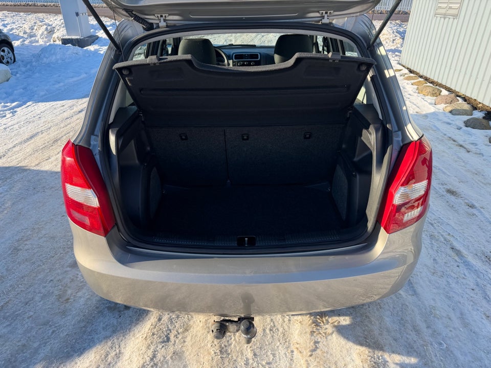 Skoda Fabia 1,4 16V Ambiente 5d