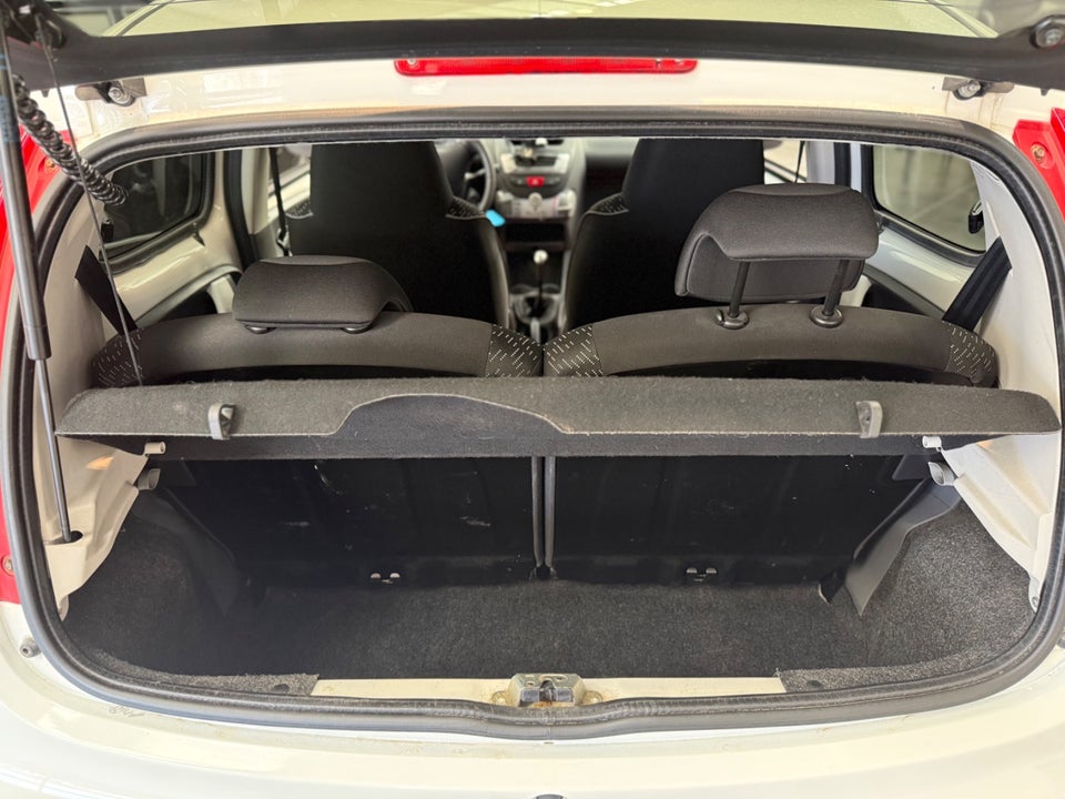 Peugeot 107 1,0 Active 5d