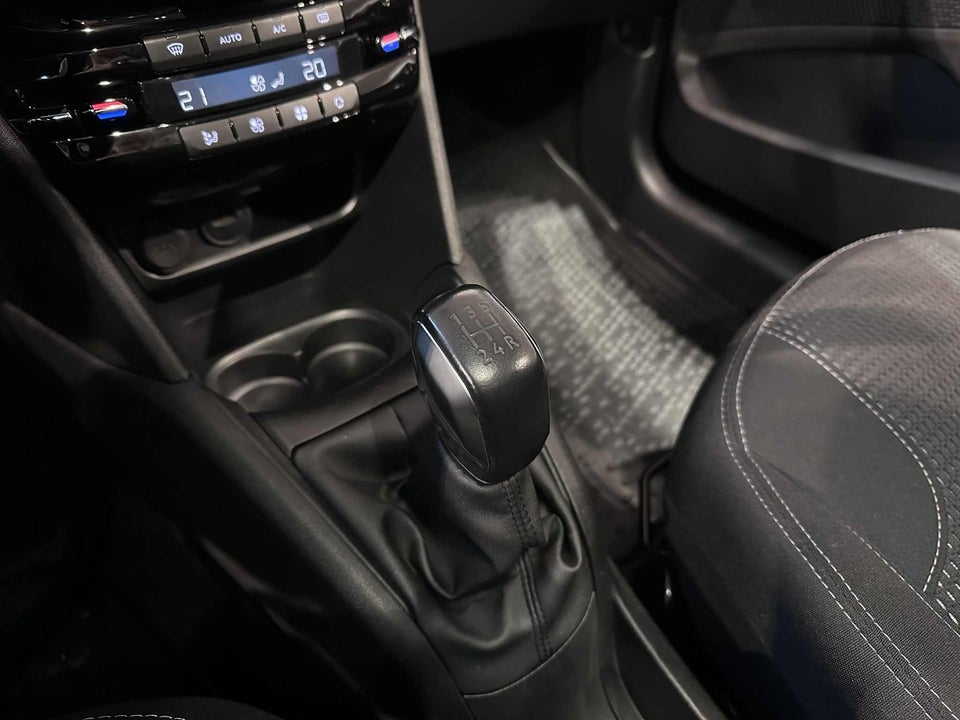 Peugeot 208 1,5 BlueHDi 100 Allure Sky 5d