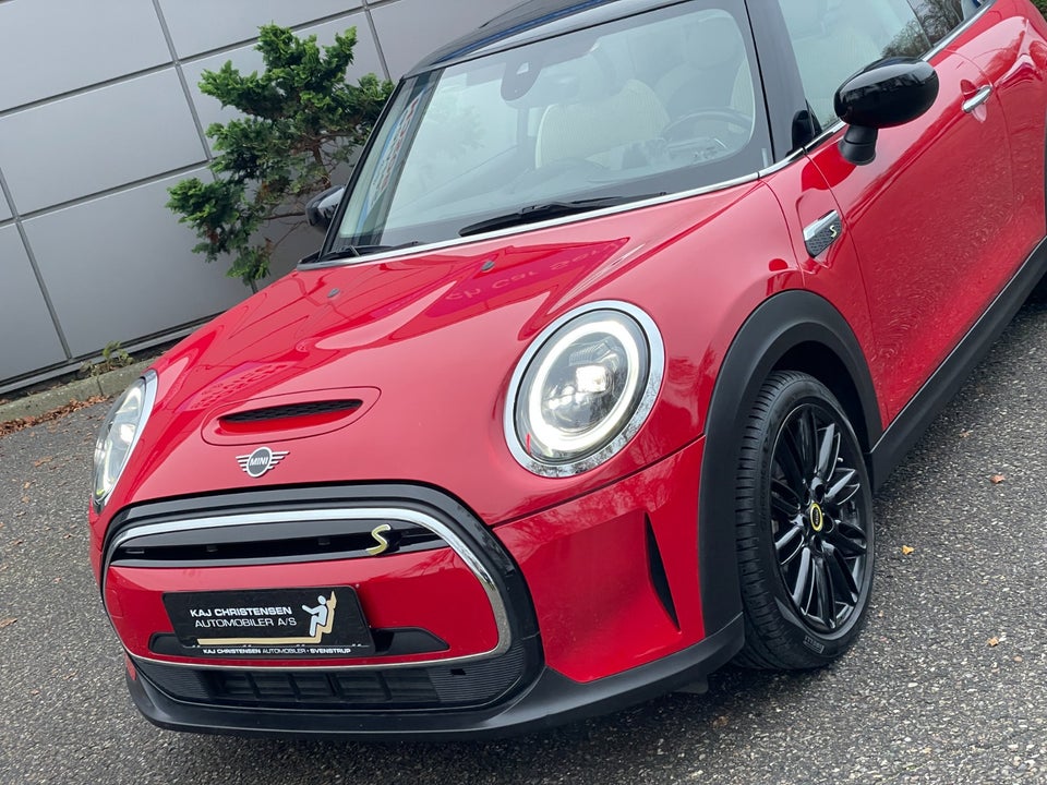 MINI Cooper SE Maximise 3d