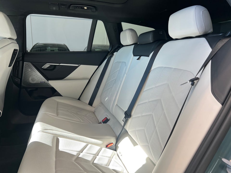 BMW i5 eDrive40 Touring Fully Charged M-Sport 5d