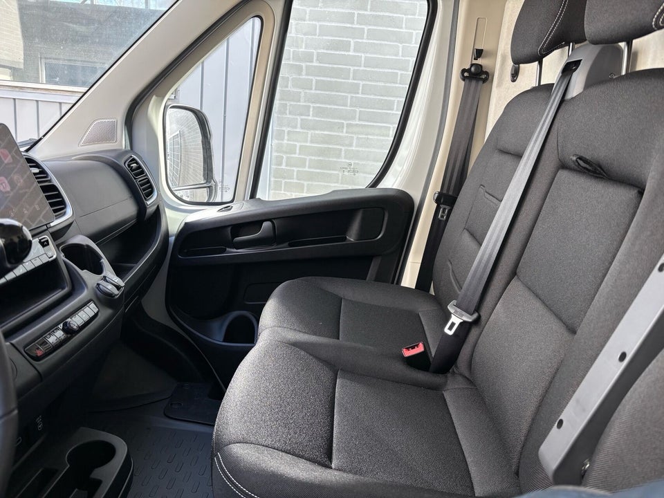 Fiat Ducato 35 Maxi 2,2 MJT 140 Kassevogn L3H2 Pro aut.