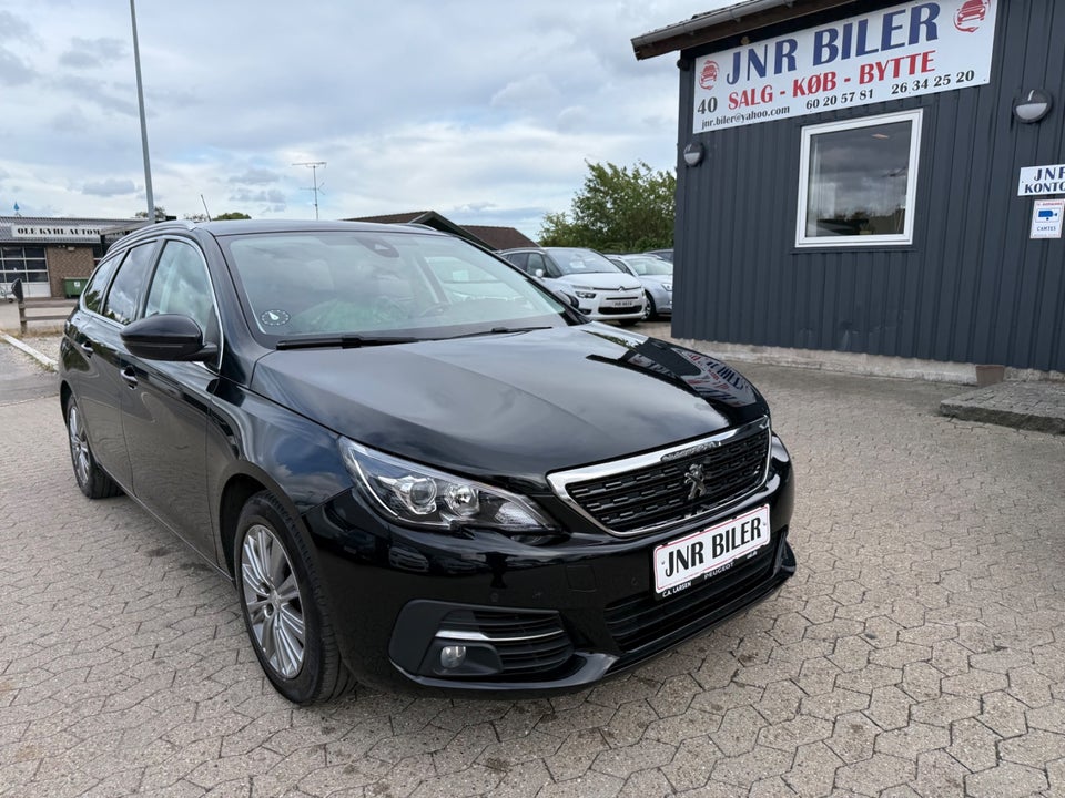 Peugeot 308 1,6 BlueHDi 120 Allure Sky SW 5d