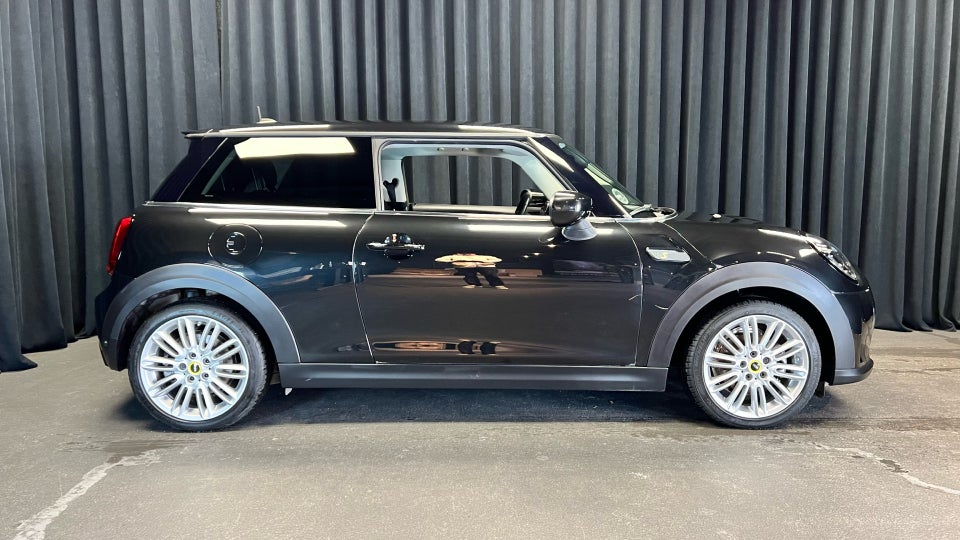 MINI Cooper SE Classic Trim 3d