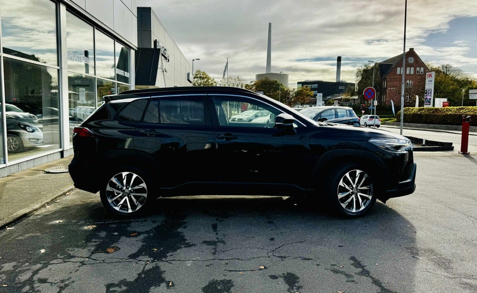 Toyota Corolla Cross 2,0 Hybrid Style CVT 5d