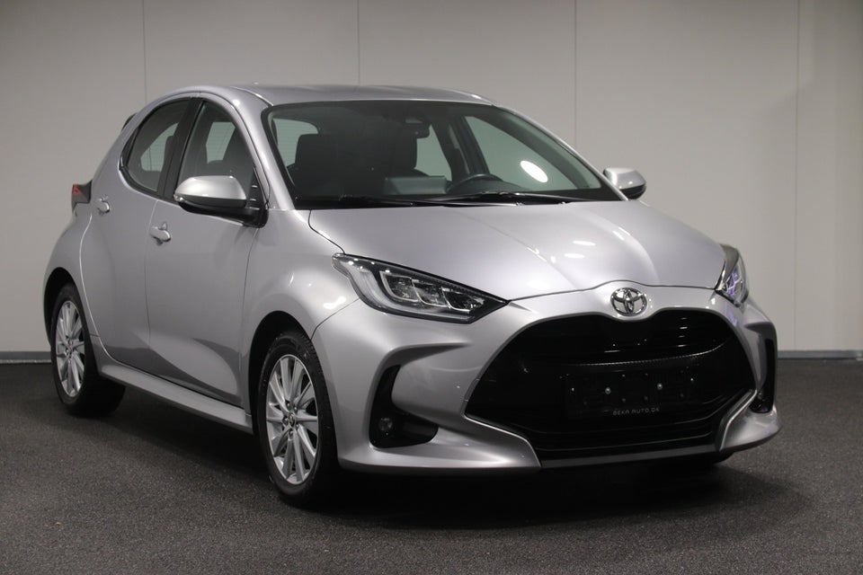 Toyota Yaris 1,5 Active Tech+ 5d