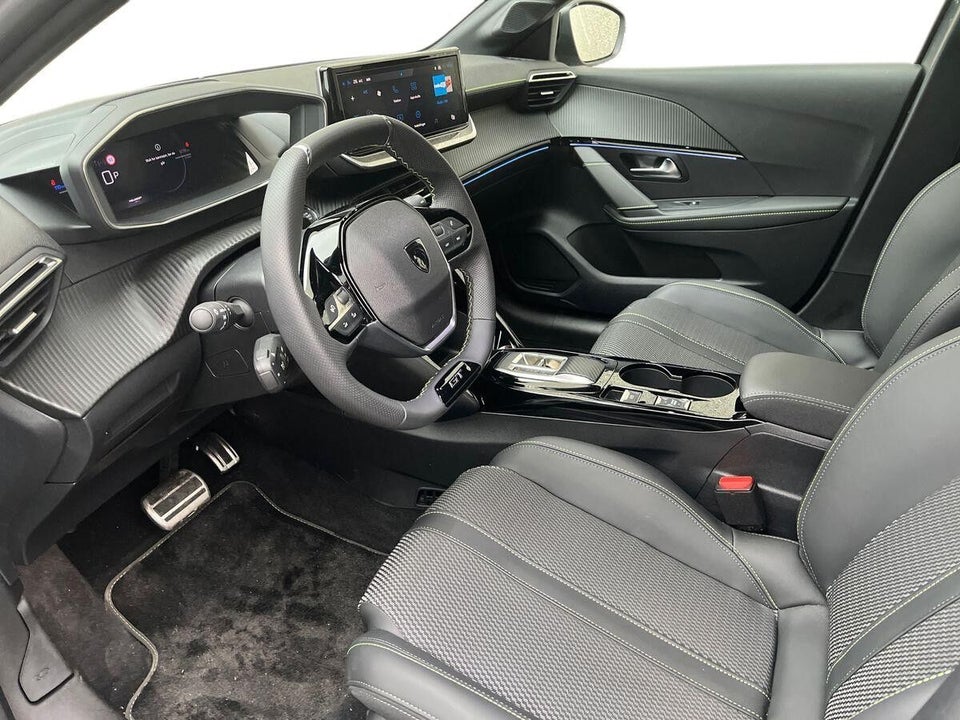 Peugeot e-208 54 GT 5d