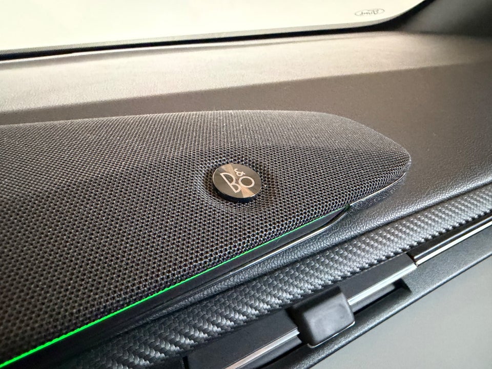 Ford Explorer 79 Premium Extended Range AWD Van 5d