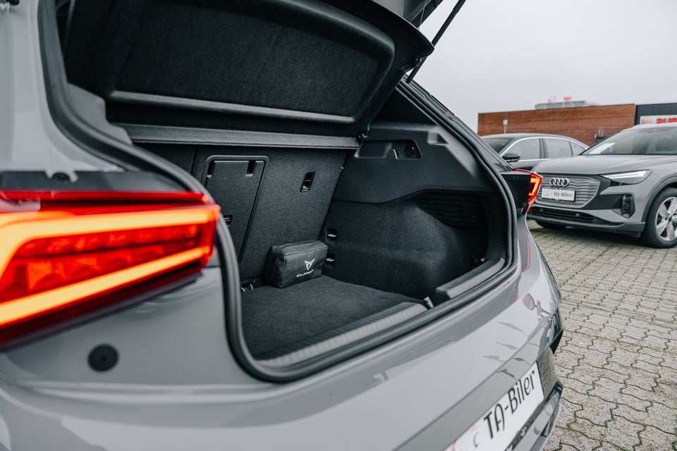 Cupra Born 77 e-Boost 5d