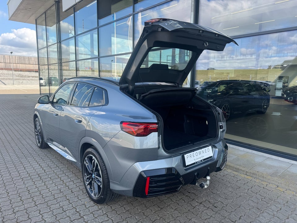 BMW iX2 eDrive20 Fully Charged M-Sport 5d