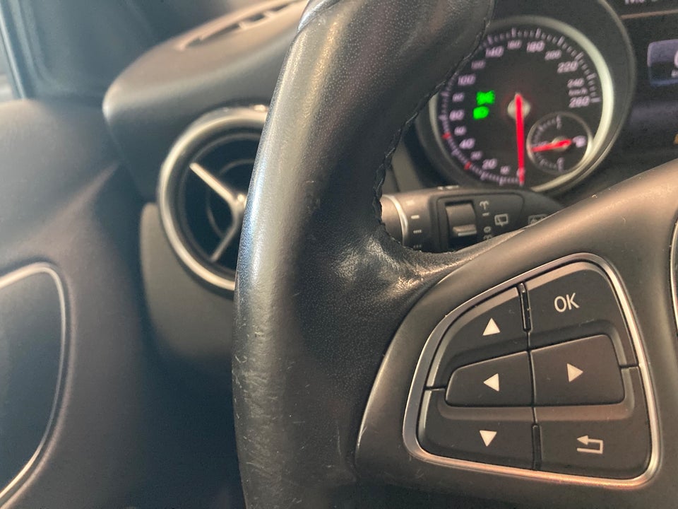 Mercedes GLA200 1,6  5d