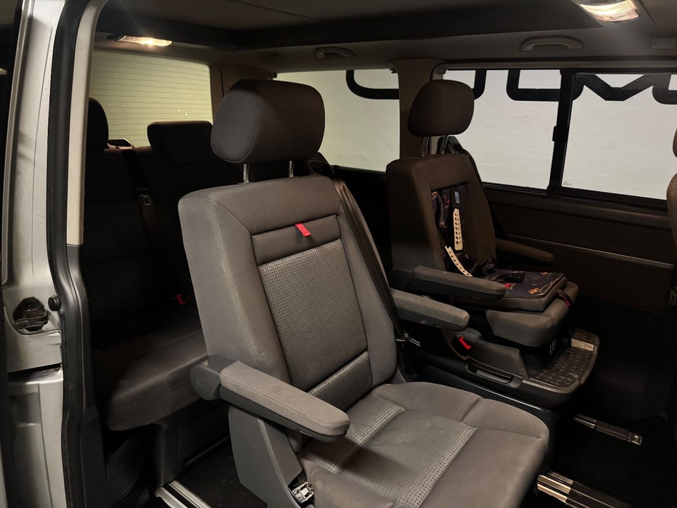 VW Multivan 2,5 TDi 130 Basis 7prs 5d