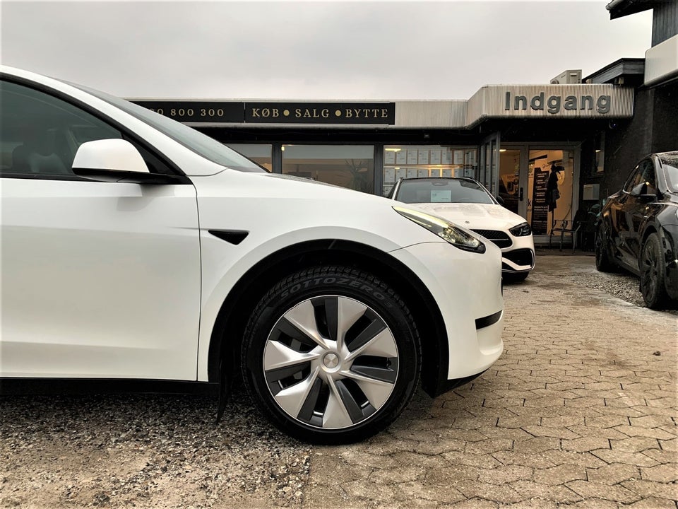 Tesla Model Y Long Range RWD 5d