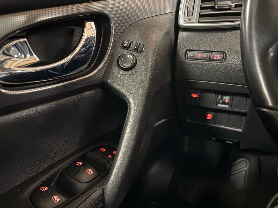 Nissan Qashqai 1,2 Dig-T 115 N-Connecta Vision 5d