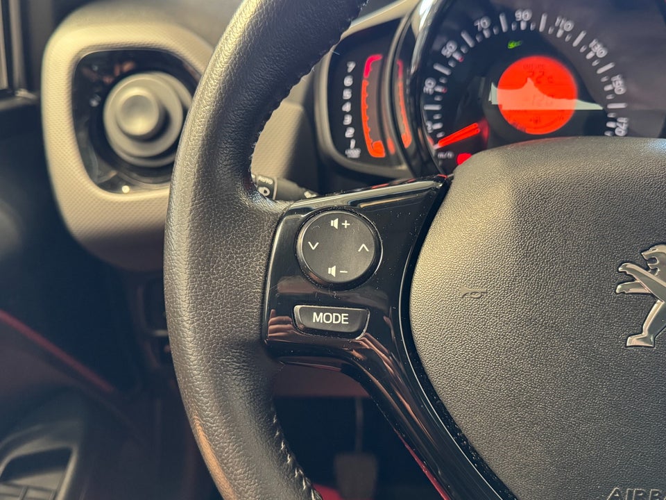 Peugeot 108 1,0 e-VTi 72 Allure+ 5d