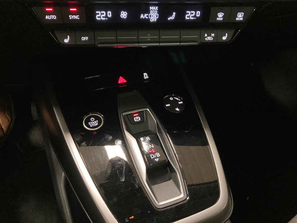 Audi Q4 e-tron 40 Attitude 5d