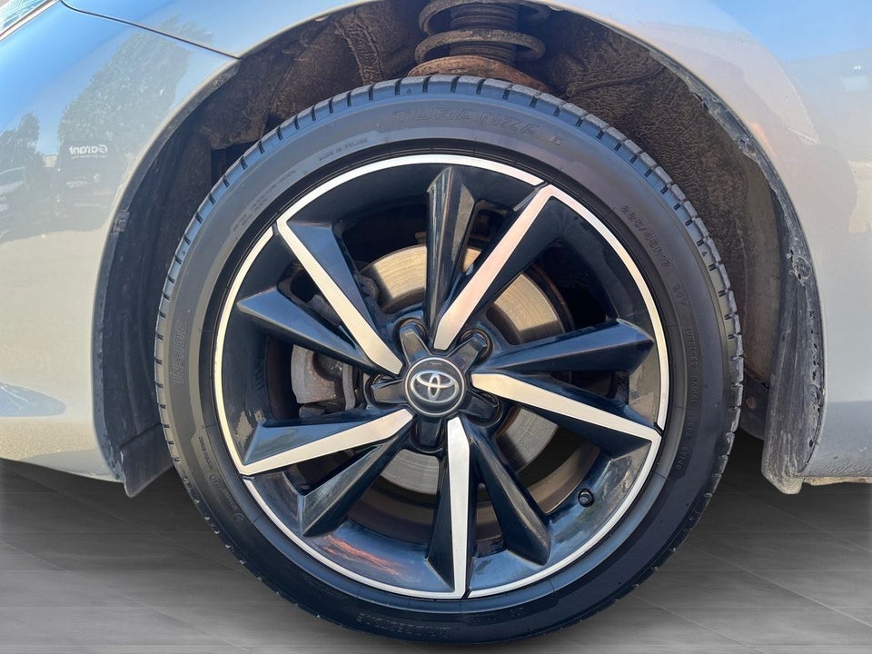 Toyota Auris 1,8 Hybrid H2 Style Touring Sports CVT 5d