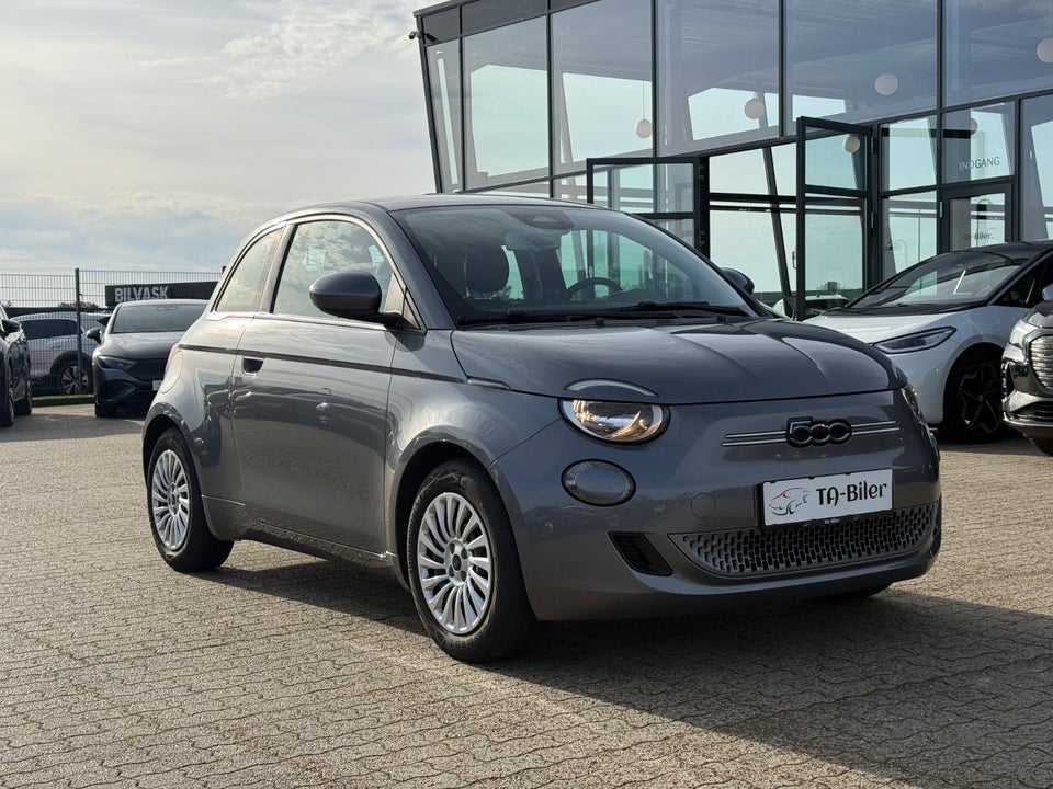 Fiat 500e 24 Action 3d