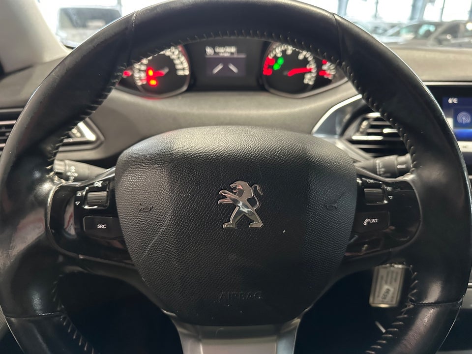 Peugeot 308 1,6 BlueHDi 120 Allure SW 5d