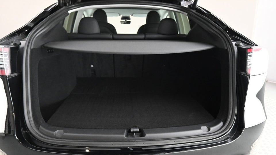 Tesla Model Y Performance AWD 5d