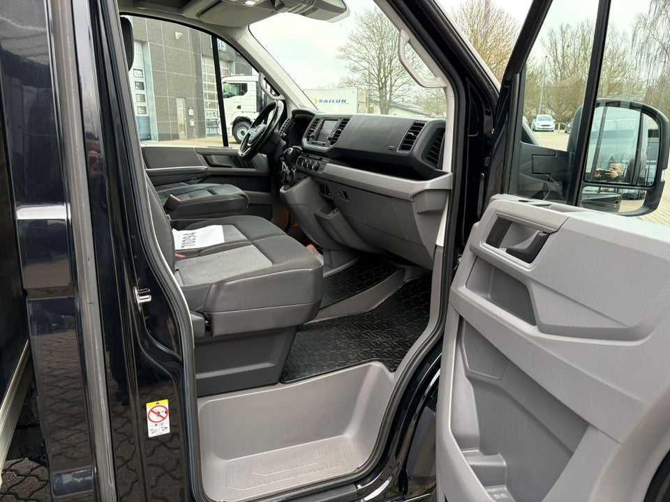 MAN TGE 2,0 3.180 L4 Box m/lift aut. FWD