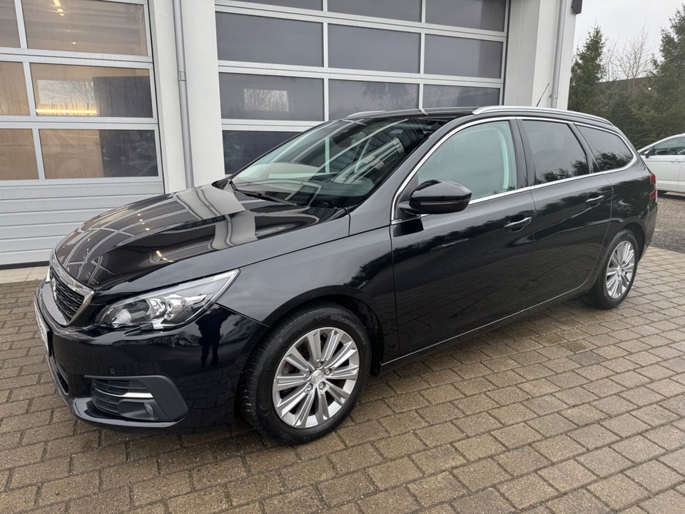 Peugeot 308 1,5 BlueHDi 130 Allure Grand SW 5d