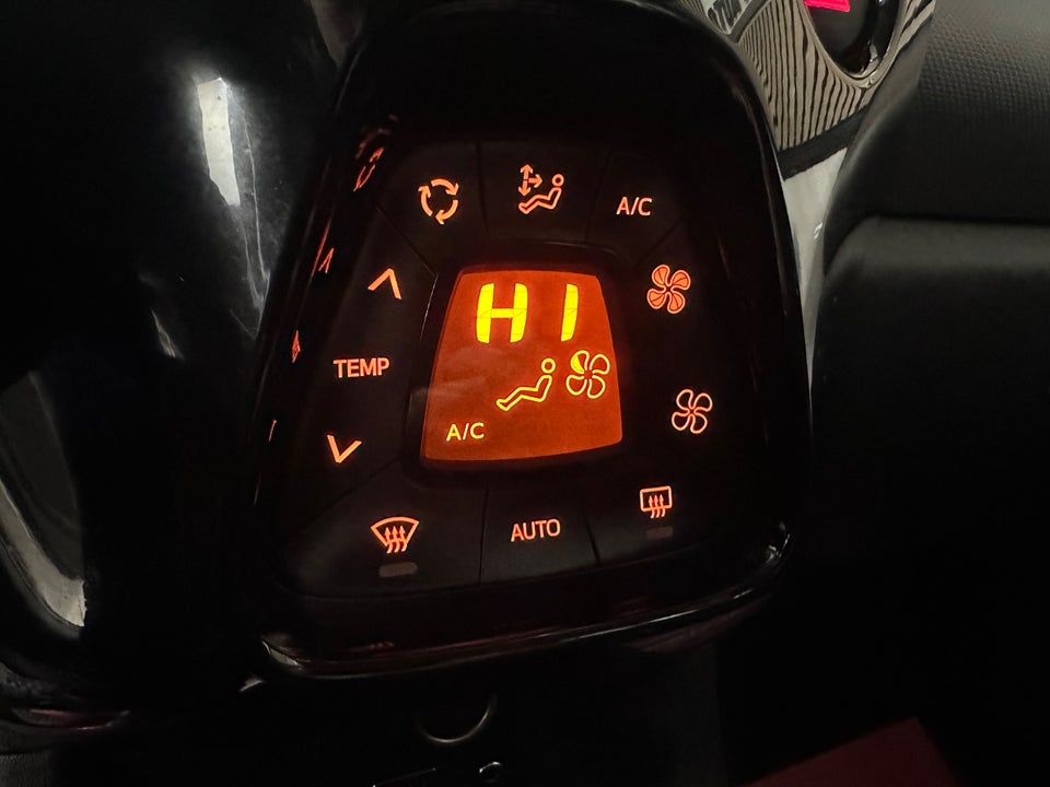 Peugeot 108 1,0 e-VTi 72 Allure+ 5d