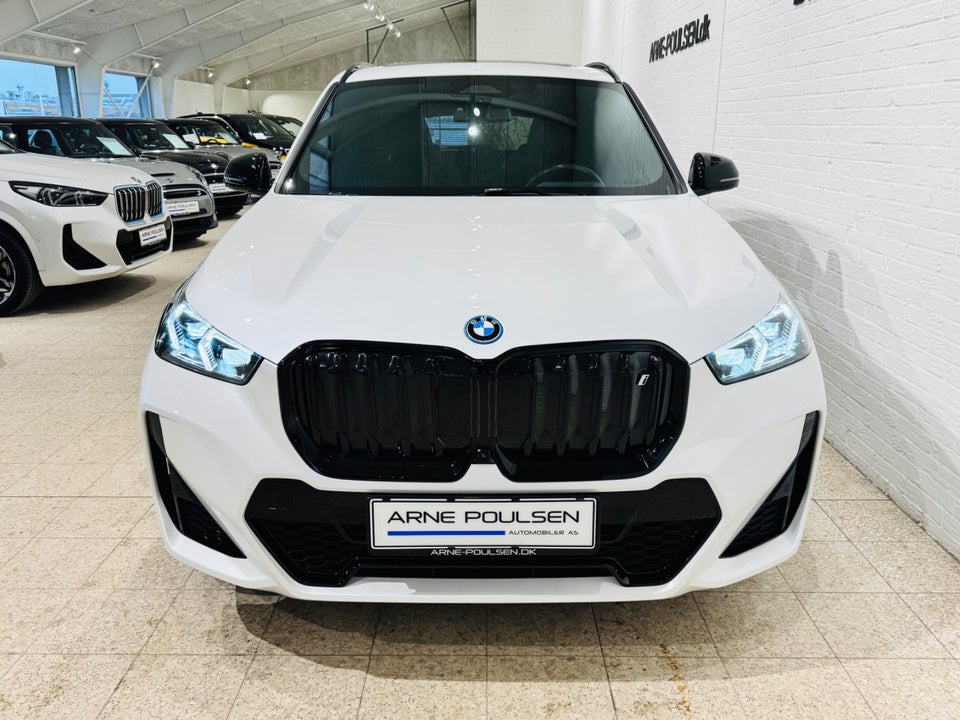 BMW iX1 xDrive30 Fully Charged M-Sport 5d