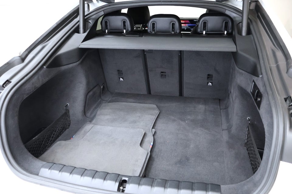 BMW i4 eDrive40 Fully Charged M-Sport 5d