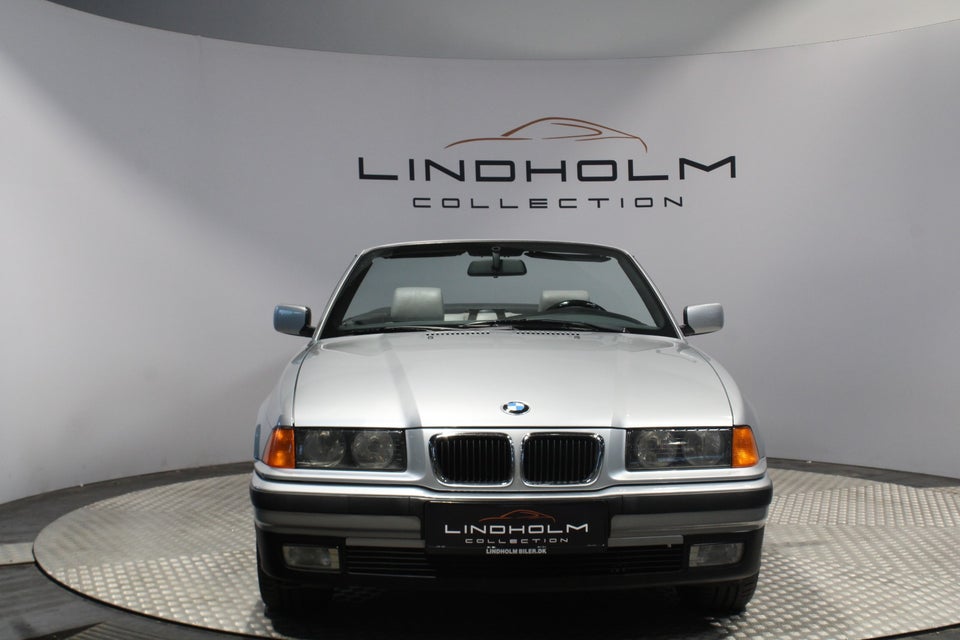 BMW 328i 2,8 Cabriolet 2d