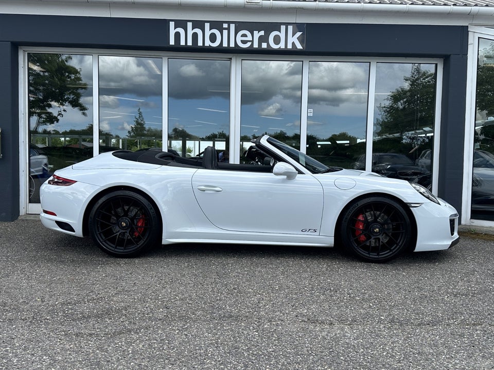 Porsche 911 Carrera 4 GTS 3,0 Cabriolet PDK 2d