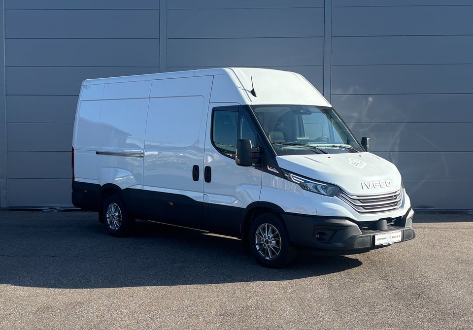 Iveco Daily 3,0 35S18 12m³ Van AG8