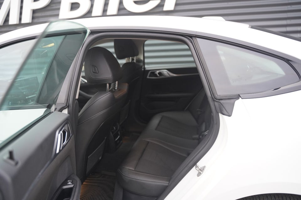 BMW i4 eDrive40 Charged 5d