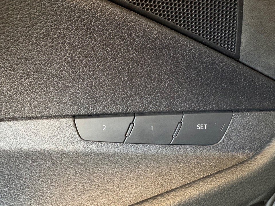 Audi e-tron 55 Advanced quattro 5d