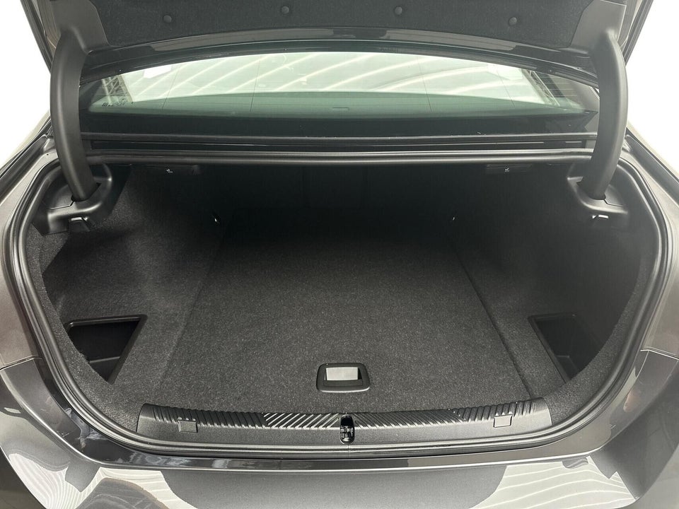 BMW i5 eDrive40 M-Sport 4d